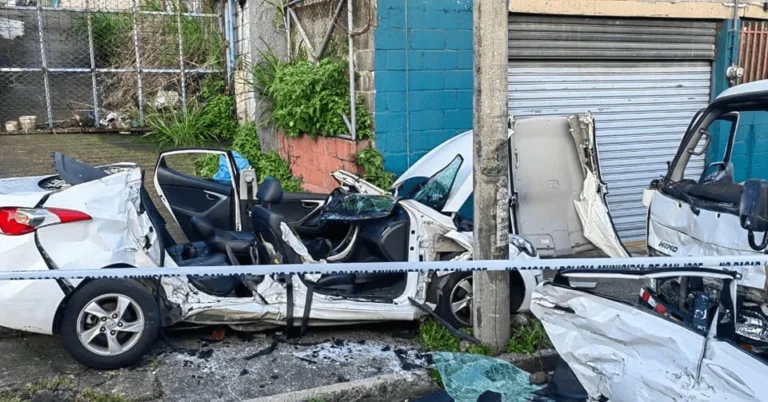 Trágico Accidente en Barrio México: 2 Fallecidos en Choque