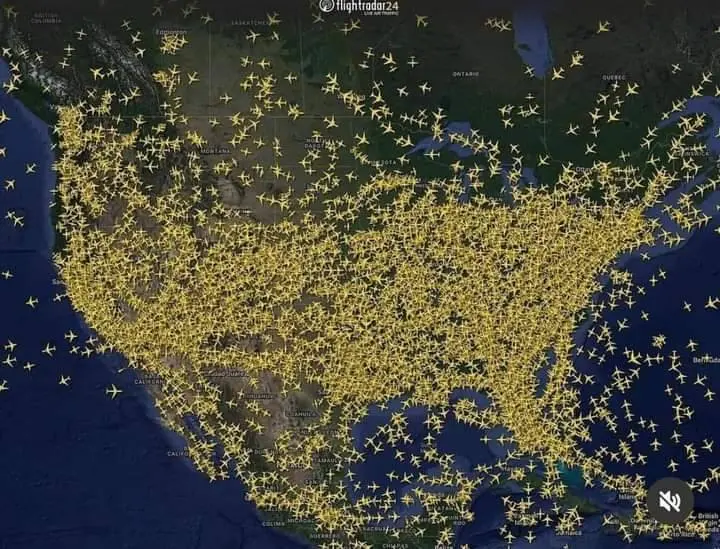 Récord en el Cielo- 8,500 Vuelos Simultáneos en USA